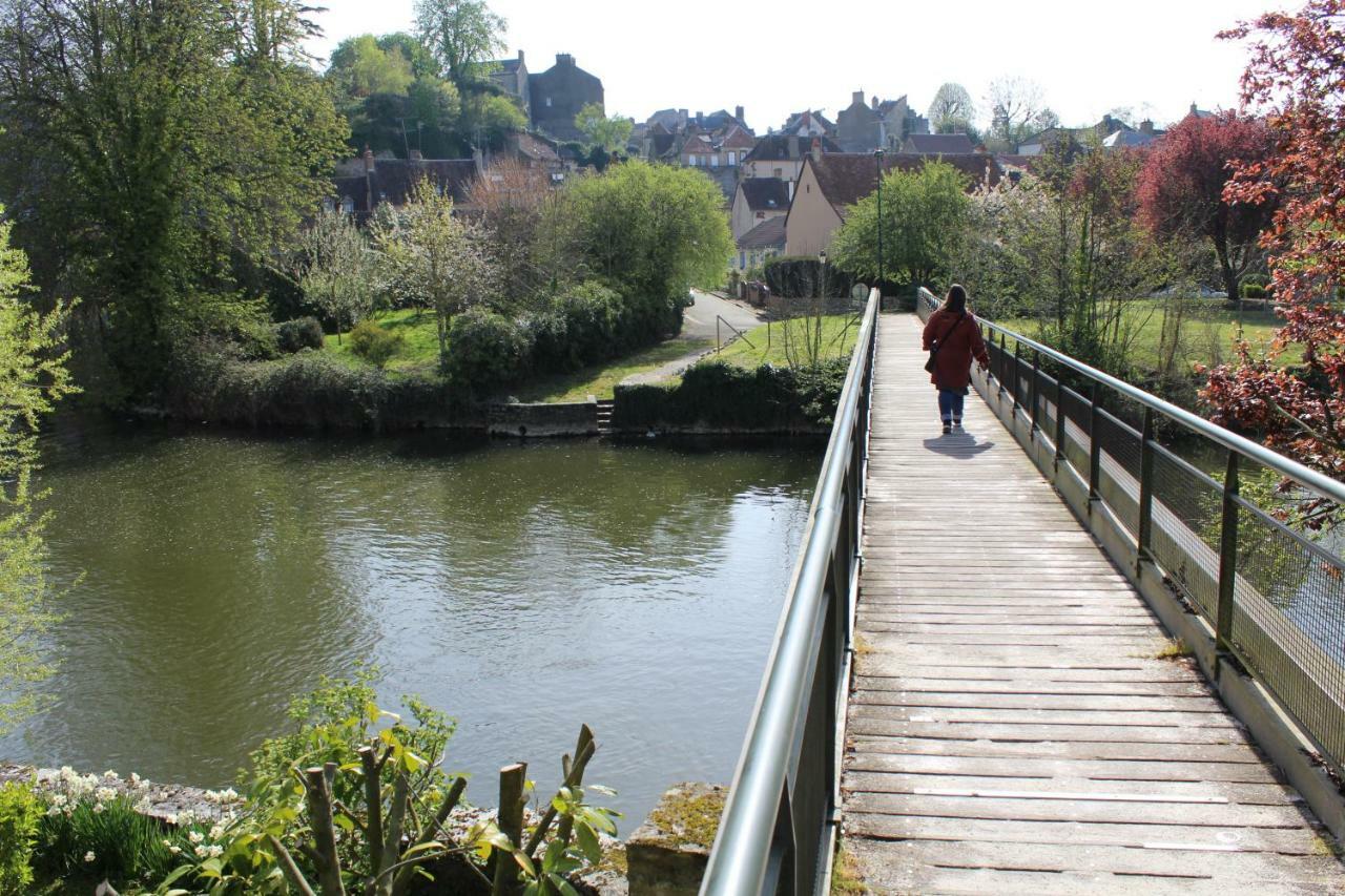 Le Refuge Des Alpes Mancelles Apartment Fresnay-sur-Sarthe Bagian luar foto